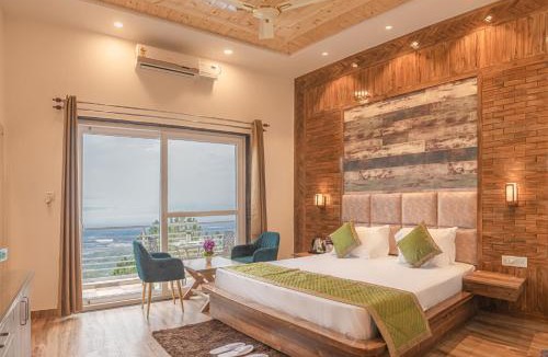 Kasauli House | LakeView Kasauli Cottage