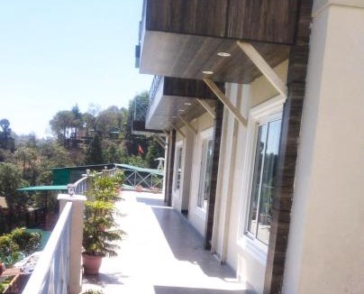 Bhimtal Hotel | Lakeview RnR Premium stay