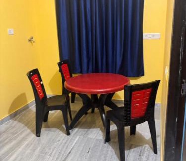 Mukundapur Apartment | Lara home stay 1bhk