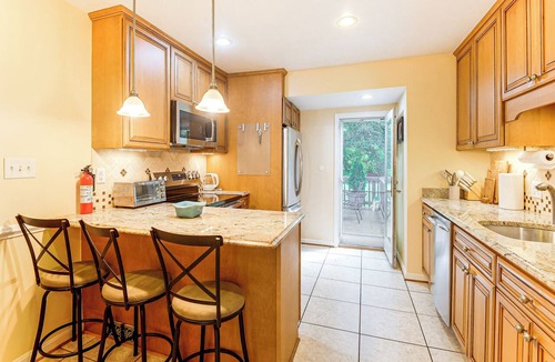 White Oak House | Large Deck & Yard w/ a View! Family Home Near DC