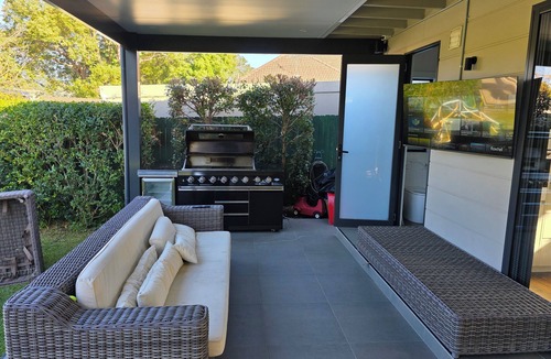 Willoughby House | Large, modern, resort-style house, 5 double bedrooms, 2.5 bath + pool cabana