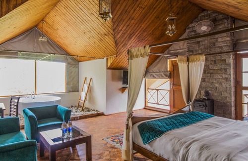 Manali Hotel | Larisa Resort, Manali