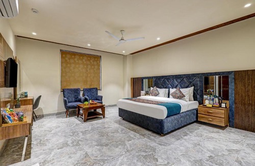 Alipur Hotel | Lavanya Hotel- Near Alipur, Delhi