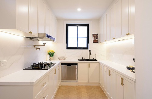 Lane Cove West House | Leafy Lane Cove Family Stay | Parking I Garden