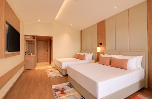 Dehradun Hotel | Lemon Tree Hotel, Mall of Dehradun, Dehradun