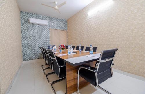 Kukatpalli Hotel | Lemonridge by Monday Hotels Kukatpally