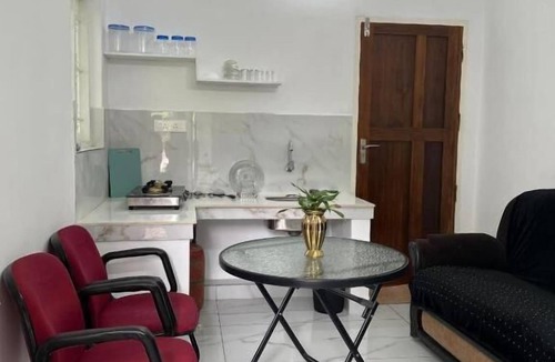 Onamthuruth House | Little Chandhana Guest House