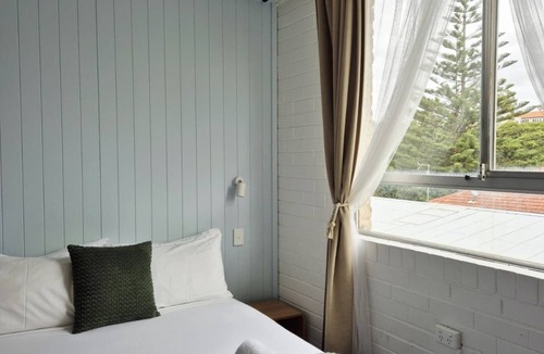 Coogee Hotel | Little Coogee Hotel
