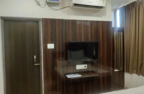 Sualkuchi Hotel | LM Residency