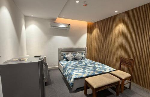 Chandigarh Apartment | Loft of luxe Bathtub Luxury Stay Self Checkin