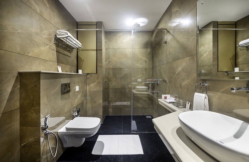 Zirakpur Hotel | Lords Inn Chandigarh Zirakpur