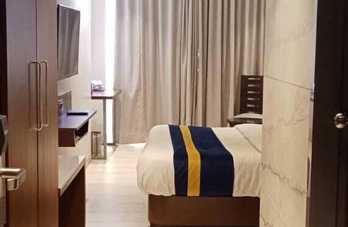 Vasai East Apartment | LOTUS DELUXE ROOMS