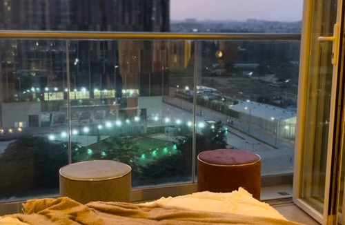 Bengaluru Cabin | Lounge Fly By Jade