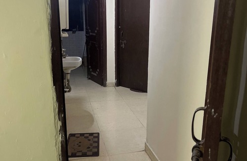 Sector 17 Apartment | Lovely 3 bedroom house with AC