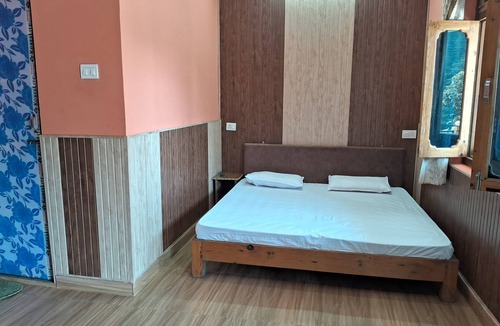 Jhultar Barkhet Hotel | Lovely 9-bedroom hotel in Patal Bhuvaneshwar