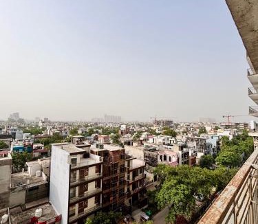 Greater Noida House | Luma Stay Netflix & Chill Near Expo Mart