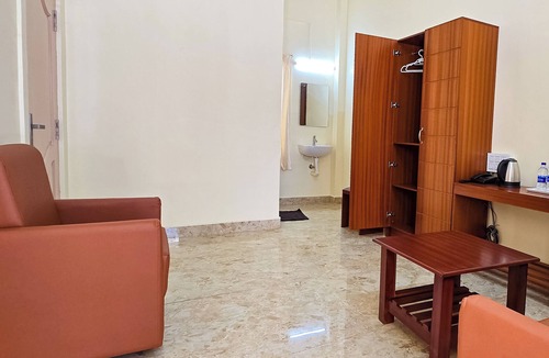 Palayankottai Hotel | Luna Castle