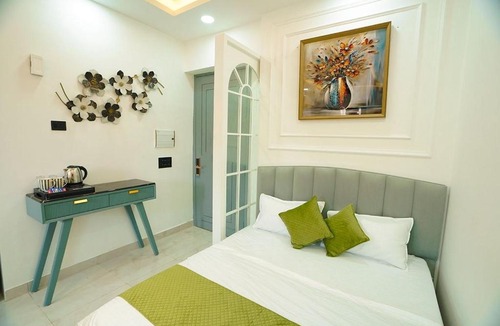 Noida Hotel | Lux Lettings