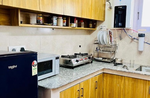 Rajbagh Villa | Luxe 3BHK 3 Pvt Balcony Wifi rajbaghstays