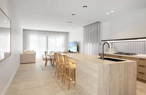 Sans Souci House | Luxe on Sandringham San Souci Sanctuary