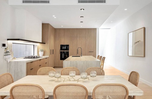 Sans Souci House | Luxe on Sandringham San Souci Sanctuary