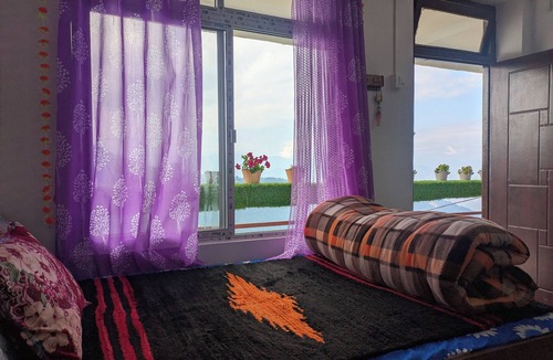 Lebong and Mineral Spring Tea Garden Hotel | LuxeHaven Homestay-a Peaceful Escape