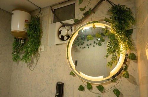 Noida Apartment | Luxurious 1BHK with Balcony Garden & City View