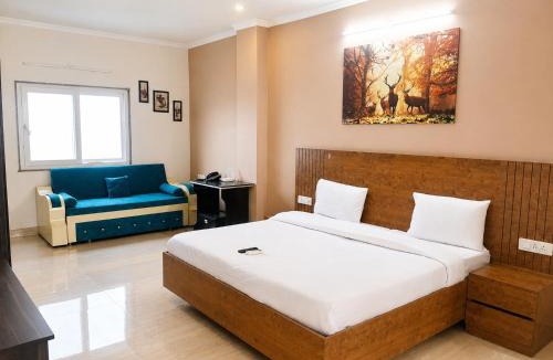 Sector 39 Apartment | Luxurious 2BHK ! The White Casa !Near Medanta Hospital