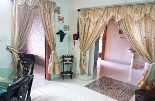 Banani Apartment | Luxurious king size room@Banani