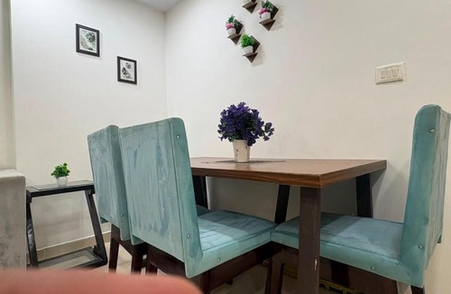 Chandigarh Apartment | Luxury 1BHK Self Check-in Balcony View