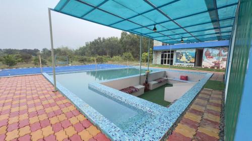 Durgapur House | Luxury 3BHK Private Pool Farmhouse Near Durgapur