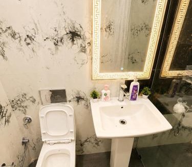 Patel Nagar Apartment | Luxury 4BHK Near BLK & Ganga Ram Hospital
