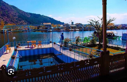 Dal Lake Boat Rental | Luxury Egypt Group of House Boat