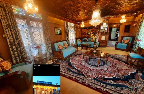 Dal Lake Hotel | Luxury Inn Badyari Palace Houseboat
