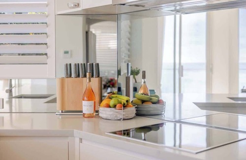 Manly Apartment | Luxury Waterfront Living at Fairy Bower