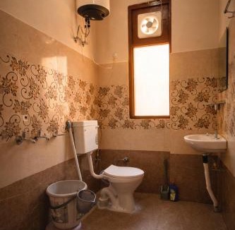 Mohal Hostel | LVMR DORMS MOHAL Bhuntar