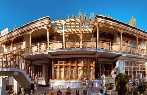 Nubra Valley Hotel | Lzawa Residency