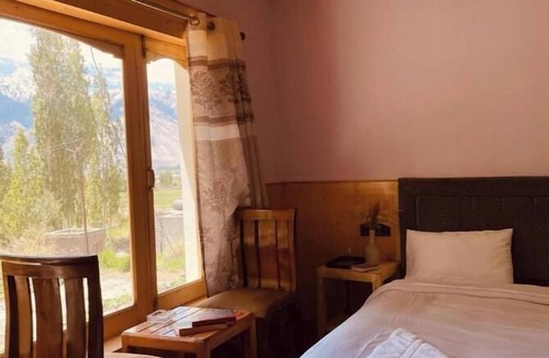 Nubra Valley Hotel | Lzawa Residency