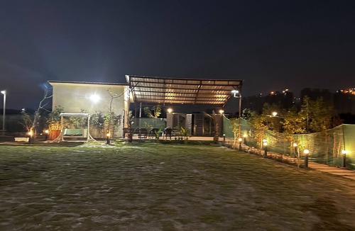Noida House | M H Farm A premium Farmhouse 3BHK villa with Pool river view