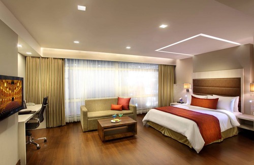 Vaishali Hotel | Mahagun Sarovar Portico Suites Ghaziabad