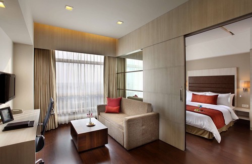 Vaishali Hotel | Mahagun Sarovar Portico Suites Ghaziabad