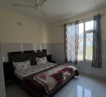 Katra Hotel | Mahajan Lodge