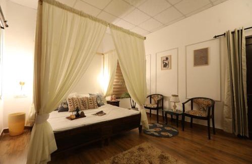 Kharar House | Malabar Monsoon, Hillside Farm in Chandigarh