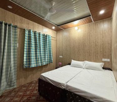 Narainkoti House | Mandaani Homestay Ransi