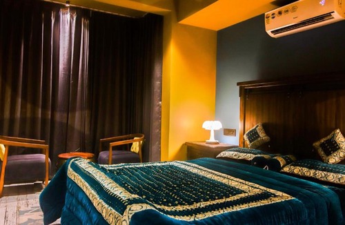 Dharwad Hotel | Mango Tree Home Stay