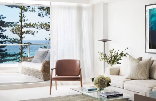 Manly Apartment | Manly Luxe is as close to Manly Beach as you can possibly be without sleeping on the sand itself!