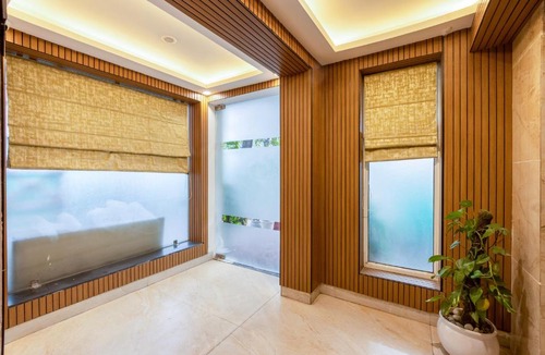 Noida Hotel | Marks