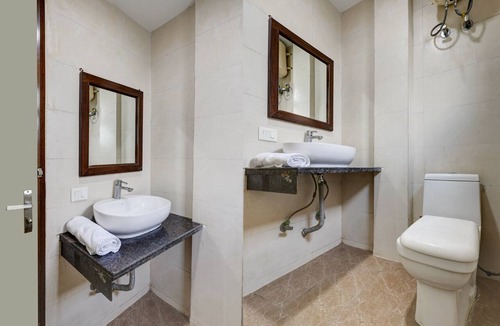 Chhatarpur Hotel | Mauryan Elite Hotel Qutab Minar Metro Station