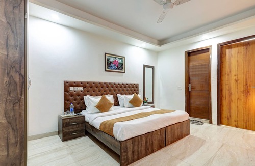 Chhatarpur Hotel | Mauryan Elite Hotel Qutab Minar Metro Station