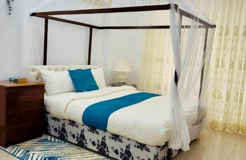 Gulshan Apartment | Maya's Green House Guest House